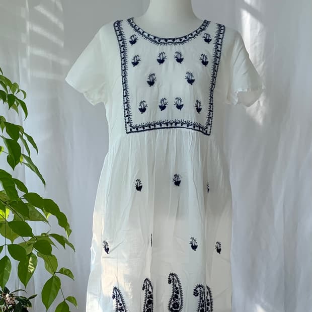 아오이유우st 자수 원피스