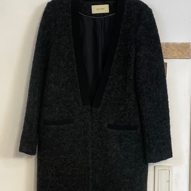 Des pres 모헤어 아웃터