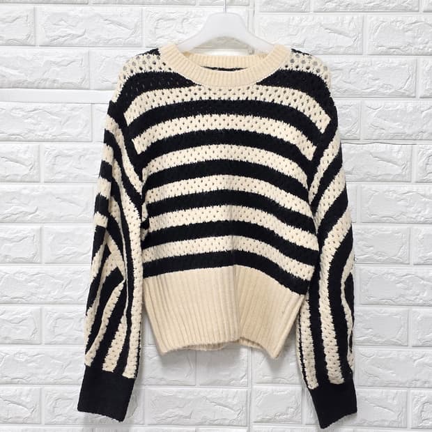 택포_ 22s 잇미샤 It Michaa 크롭 니트 L