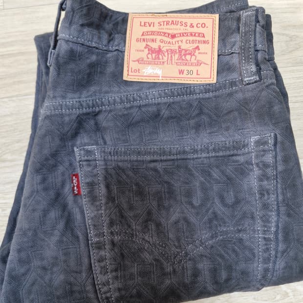 30) 리바이스 스투시 자카드 데님 팬츠 블랙