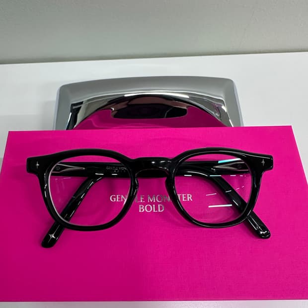 젠틀몬스터 본조 01 블랙