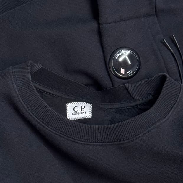 C.P Company 맨투맨/T147