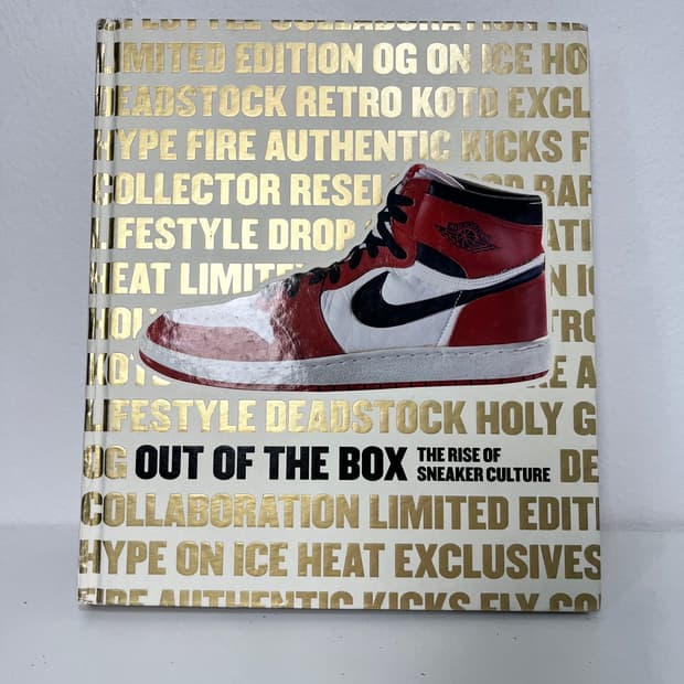 리졸리 매거진 아웃 오브 더 박스