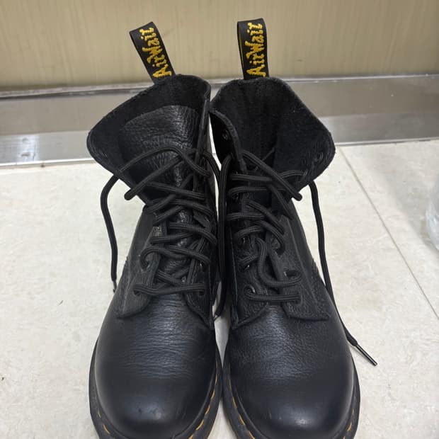 닥터마틴 워커 팔아요