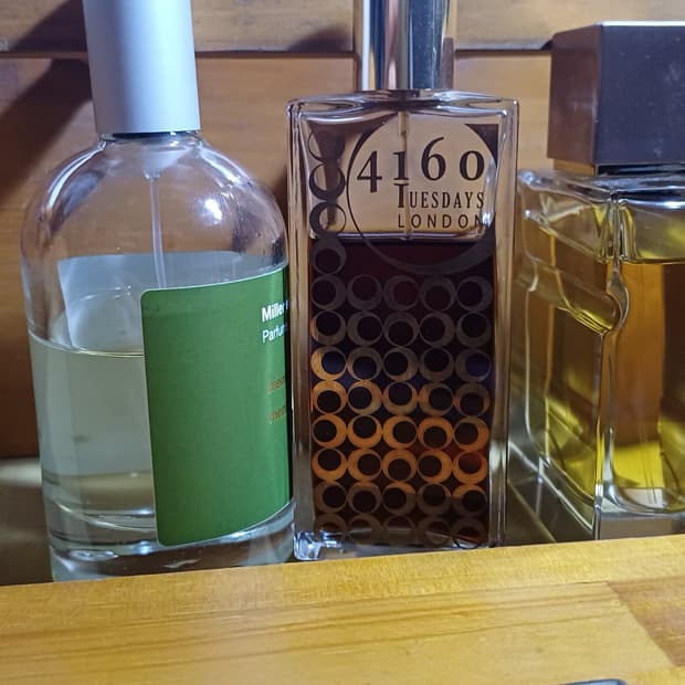 4160 투스데이 런던 오버더초콜릿샵