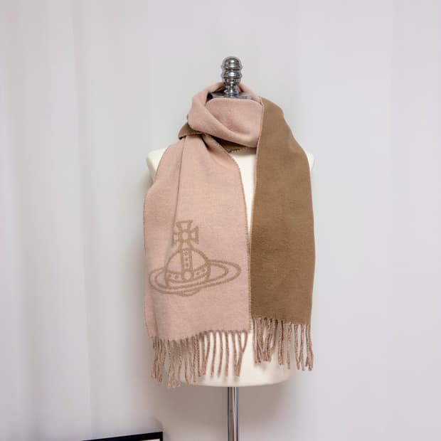 비비안웨스트우드 리버시블 빅로고 울 머플러