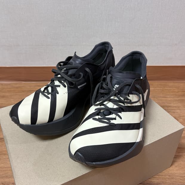 285) 아디다스 Y-3 콜라보 아디오스 프로4 러닝화