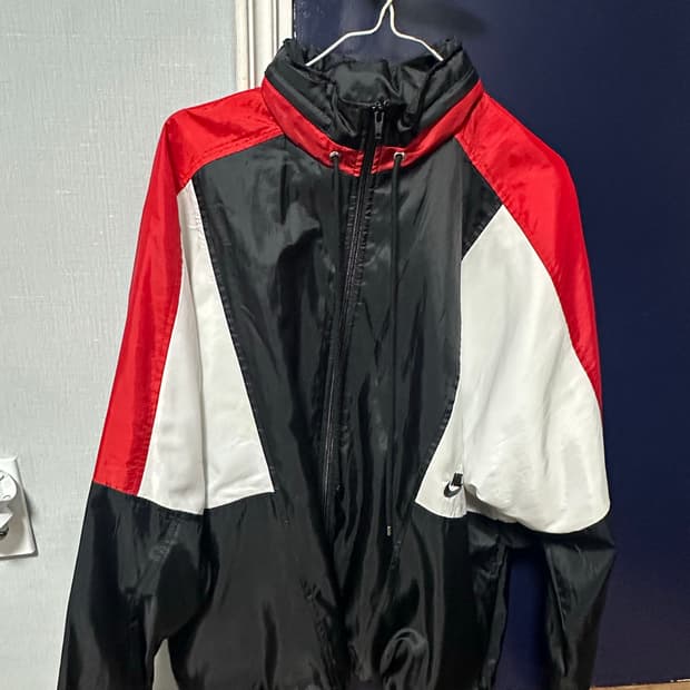 나이키 바람막이