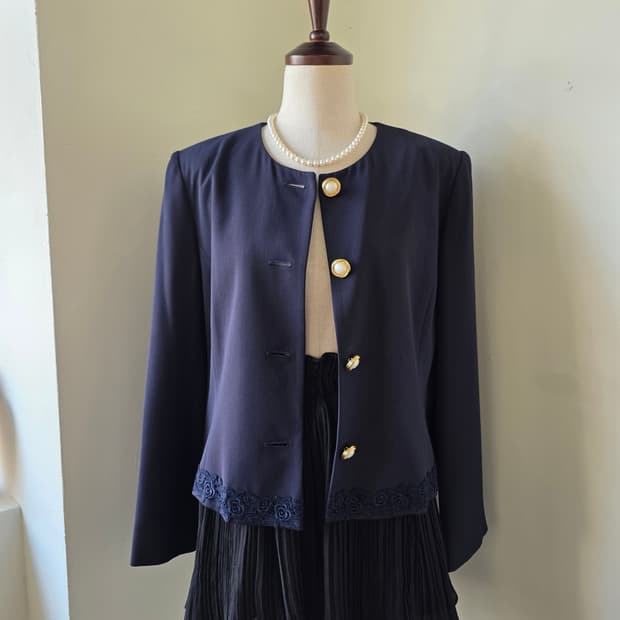 네이비 레이스 포인트 금장 버튼 자켓
