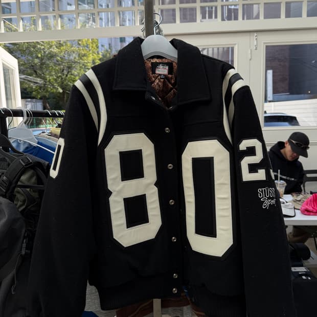 스투시 바시티자켓 M사이즈