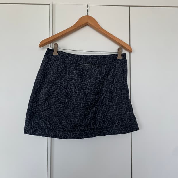 마운틴하드웨어 패딩 미니스커트 28 사이즈