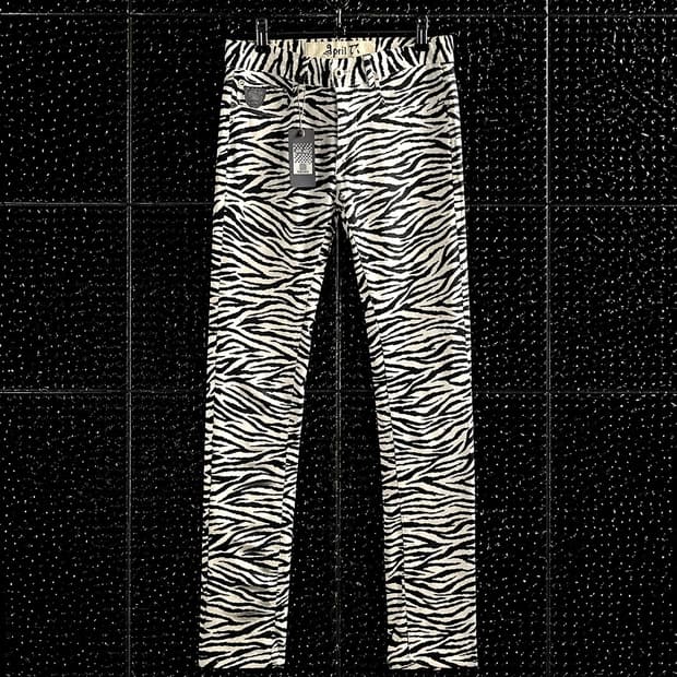 April 77 지브라 패턴 슬림팬츠