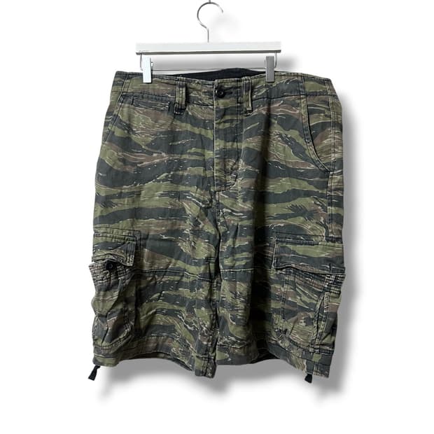 vintage digital camo shorts