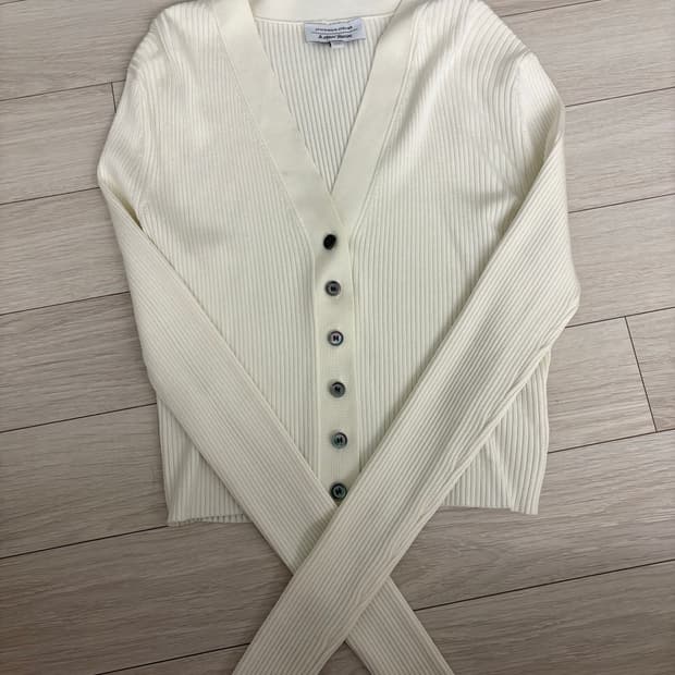 앤아더스토리즈 아이보리 크롭 가디건 s