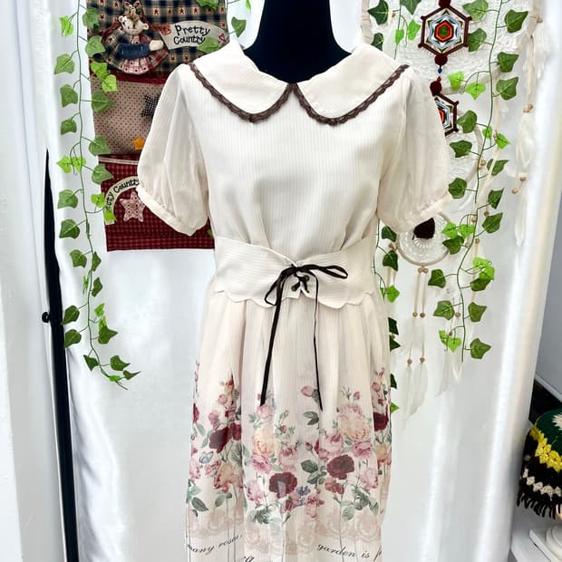 Axes femme 라떼갸루 원피스