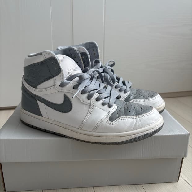 조던 1 레트로 하이 OG 스텔스