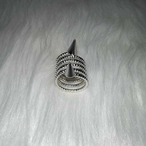 고스펑크 징 스프링 반지