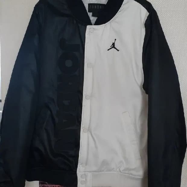나이키 조던11 레거시 콩코드 봄버패딩 항공점퍼 M 100
