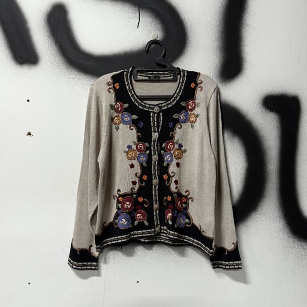 VTG 빈티지 에스닉 모리 스타일 자수 디테일 가디건