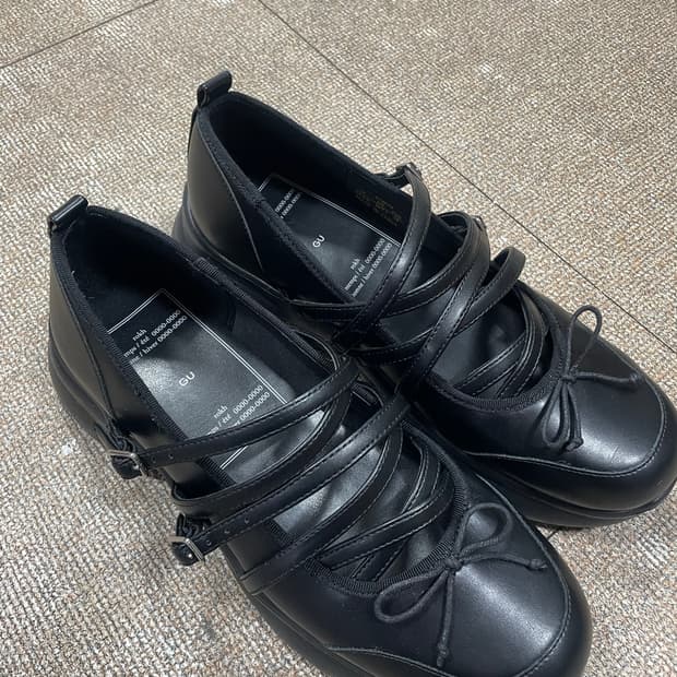 GU 여성 스니커즈 메리제인 콜라보 