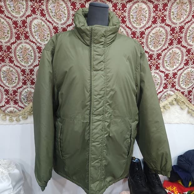 유니클로 90s 패디드 사파리 패딩 점퍼

