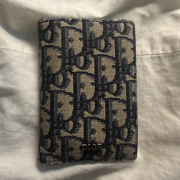 디올 오블리크 카드지갑 급처합니다