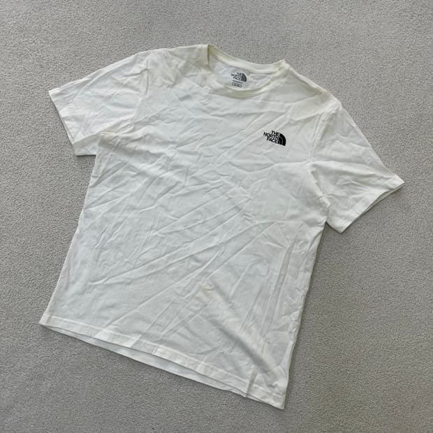 XL/105 노스페이스 반팔 티 0601M2