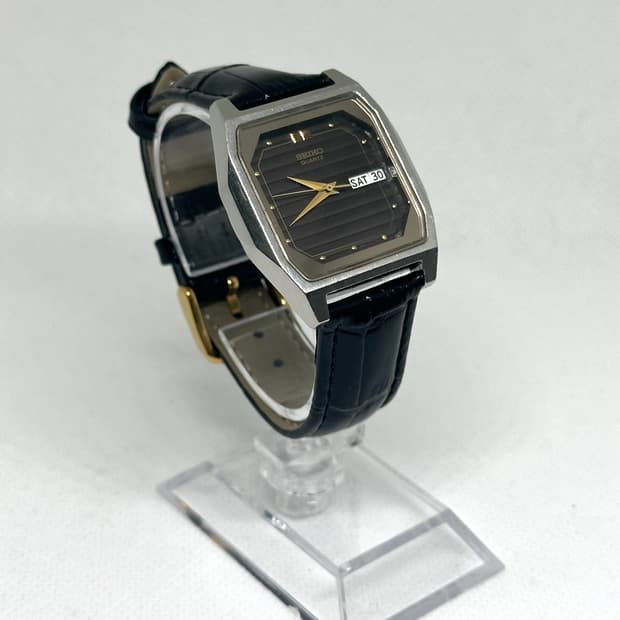 세이코(SEIKO) 쿼츠 빈티지 드레스 워치 (V743-5A00)