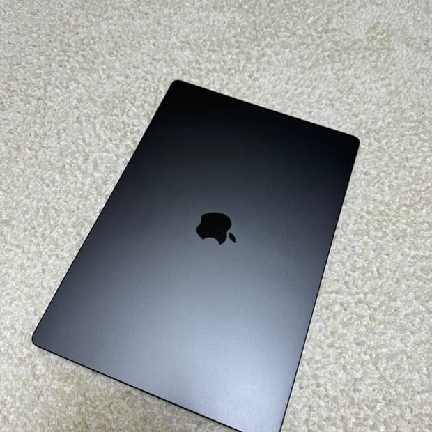 맥북 프로 M4 16인치 48gb 1TB gpu 20코어 스페이스그레이