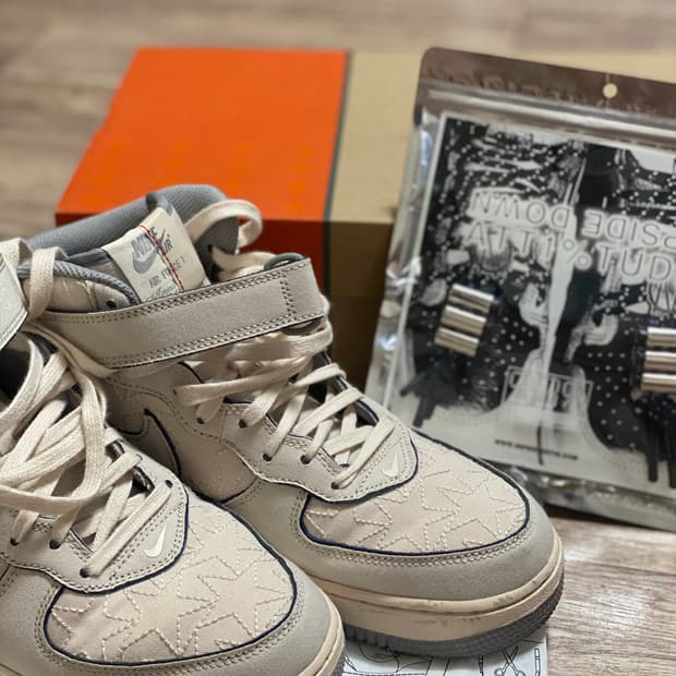 AIRFORCE 1 MID ‘07 펄화이트 +바조우끈