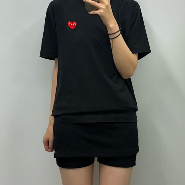 꼼데가르송 플레이 블랙 반팔 티셔츠 