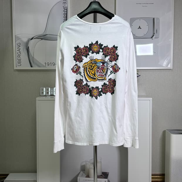 PACSUN 로즈 타이거 롱슬리브 긴팔(L) 