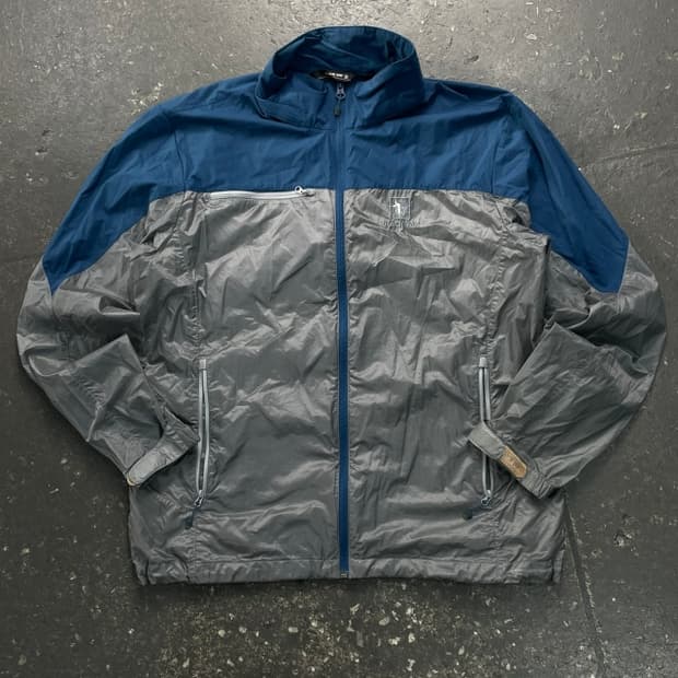 105 블랙야크 경량 바람막이 