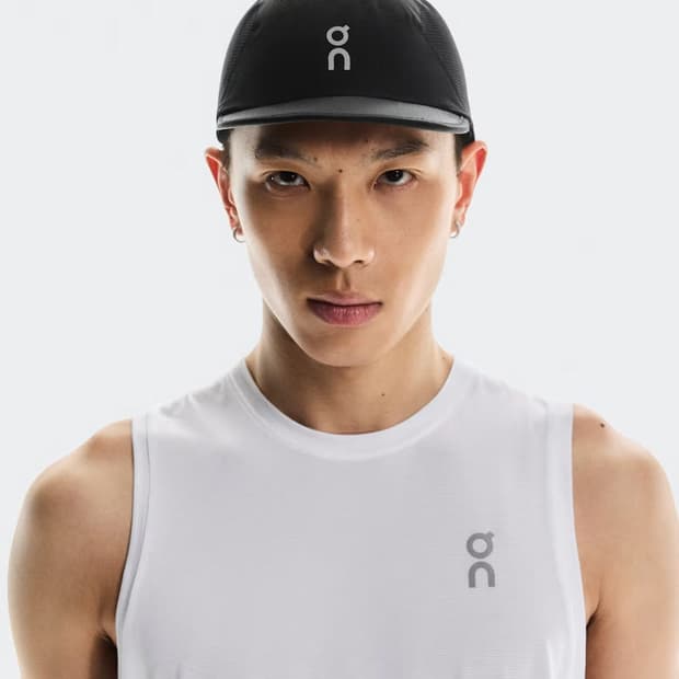 온러닝 울트라캡 블랙