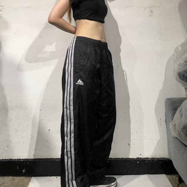 아디다스 블랙 그레이 삼선 와이드 트랙 팬츠 XL