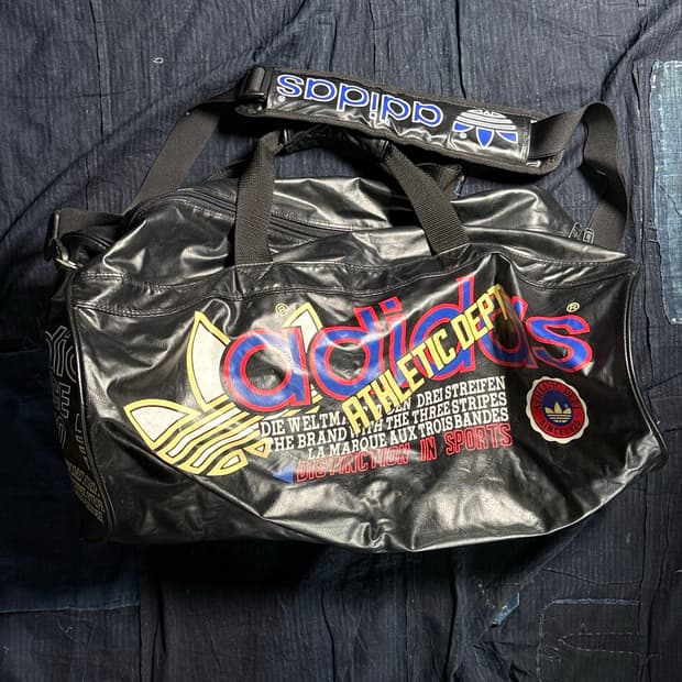 80-90‘s 아디다스 PVC 더플백