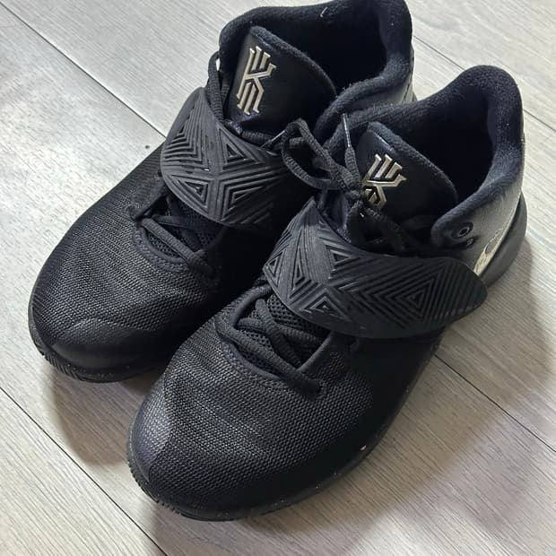 나이키 카이리 플라이트랩 3 농구화