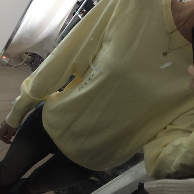유니클로 워셔블 코튼블렌드 크루넥스웨터