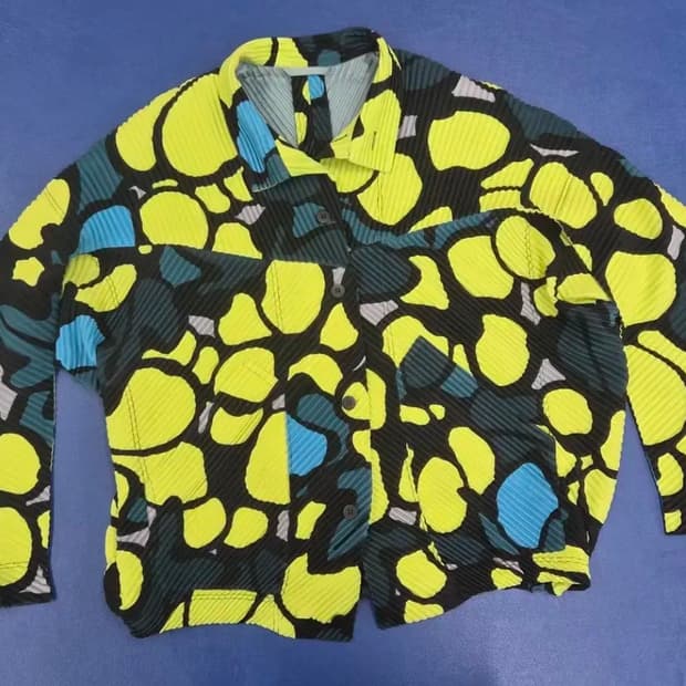 옴므플리세 코튼볼 자켓