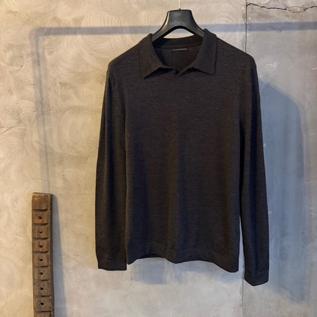 클럽모나코 오픈칼라넥 니트 슬림100