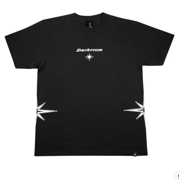 디키즈 x 다크룸 스튜디오 숏슬리브 티셔츠 블랙