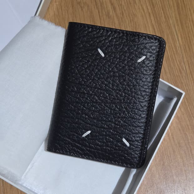 새상품) 마르지엘라 블랙 카드지갑 풀박스
