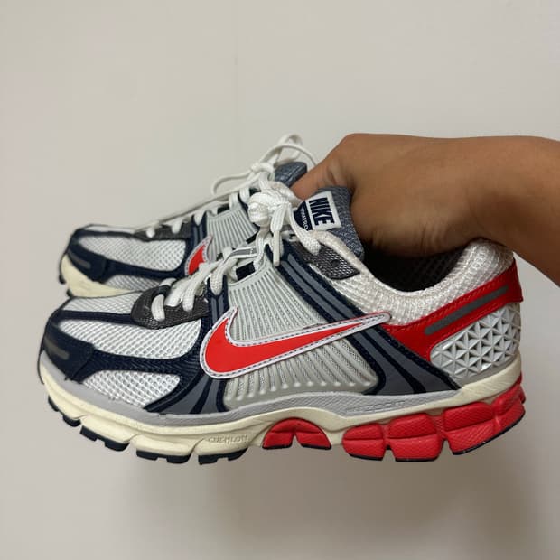 줌 보메로 235사이즈