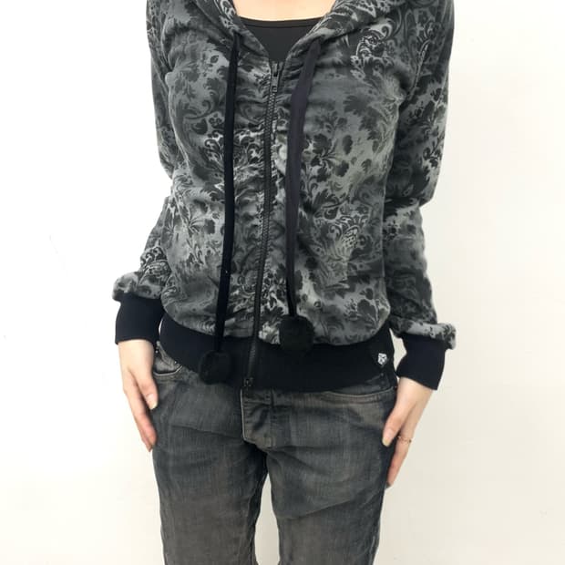 Oriental detail shirring hoodie 