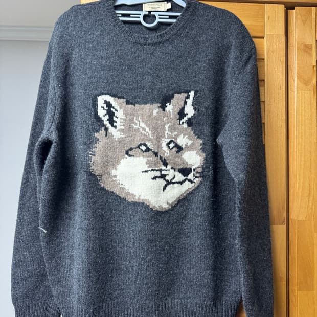 메종키츠네 폭스헤드 니트