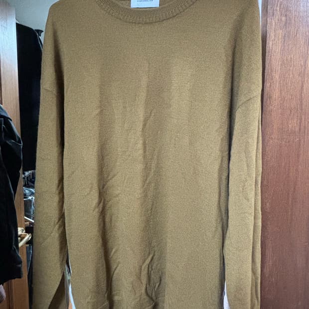 커스텀멜로우 니트 브라운 나이키 아디다스 노스페이스 스노우피크