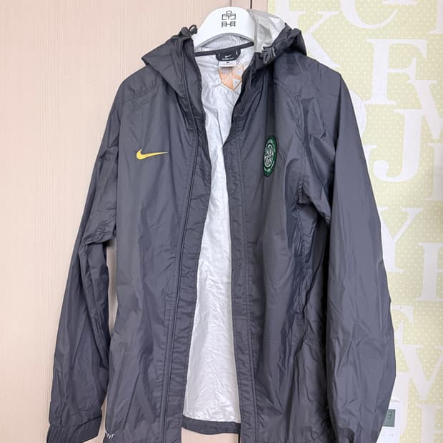 나이키 셀틱 바람막이 S