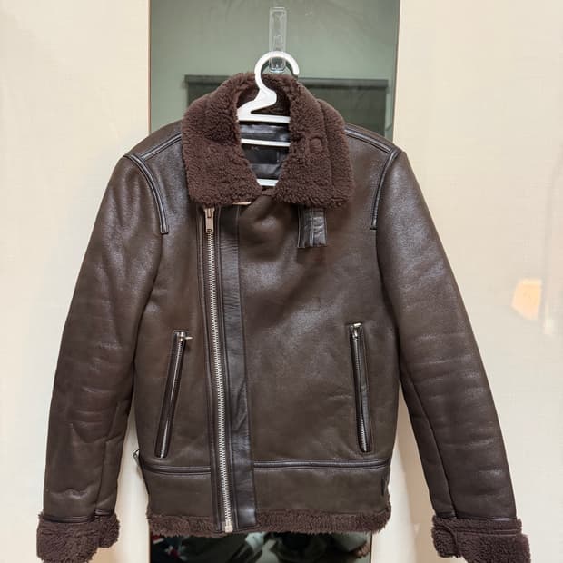 PLAC 걸스 무스탕