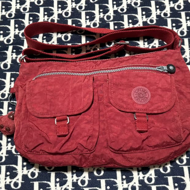 키플링 레드 크로스백