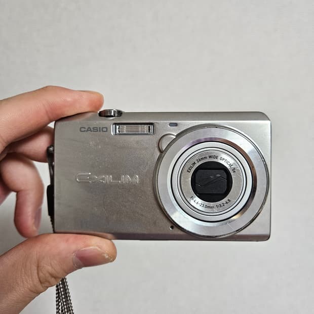 카시오 엑슬림 EX-ZS12 실버 EXILIM 빈티지 카메라